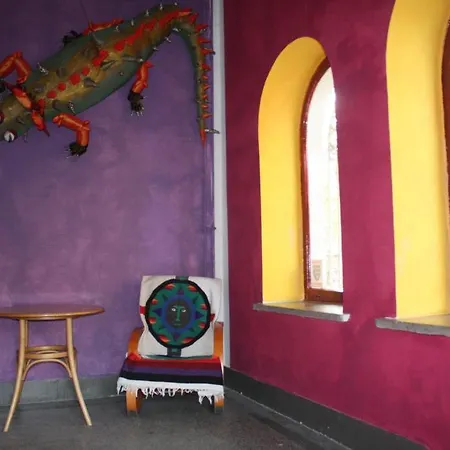 El Hostel