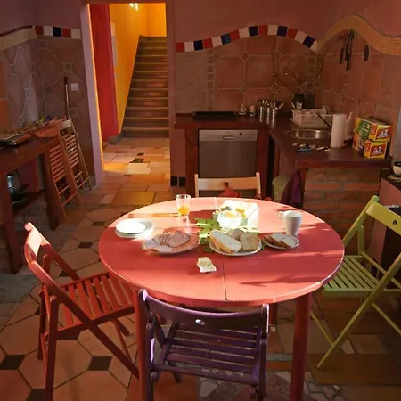 El Hostel