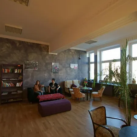 El Hostel