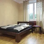 Hostel El *