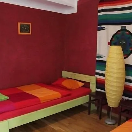 El Hostel