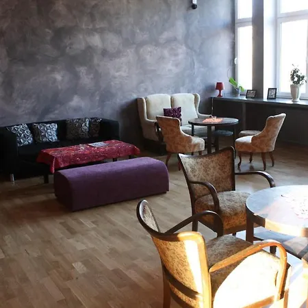 Hostel El Varsó