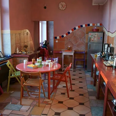 El Hostel *